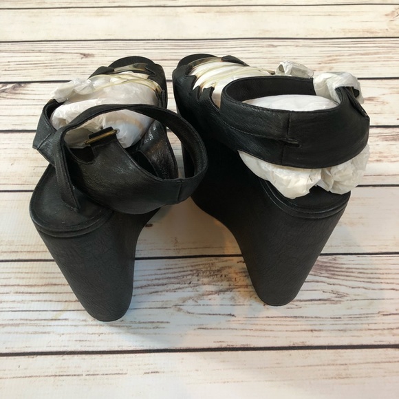 ✨NEW 7” Black Platform Shoes 🖤 - Picture 6 of 7